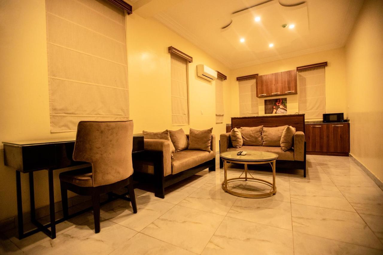 Apartment 79 Hotel & Suite Икея Экстерьер фото