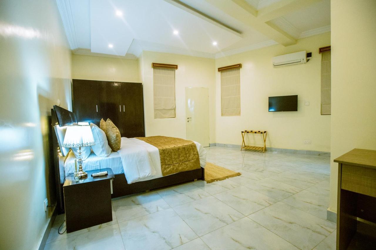 Apartment 79 Hotel & Suite Икея Экстерьер фото